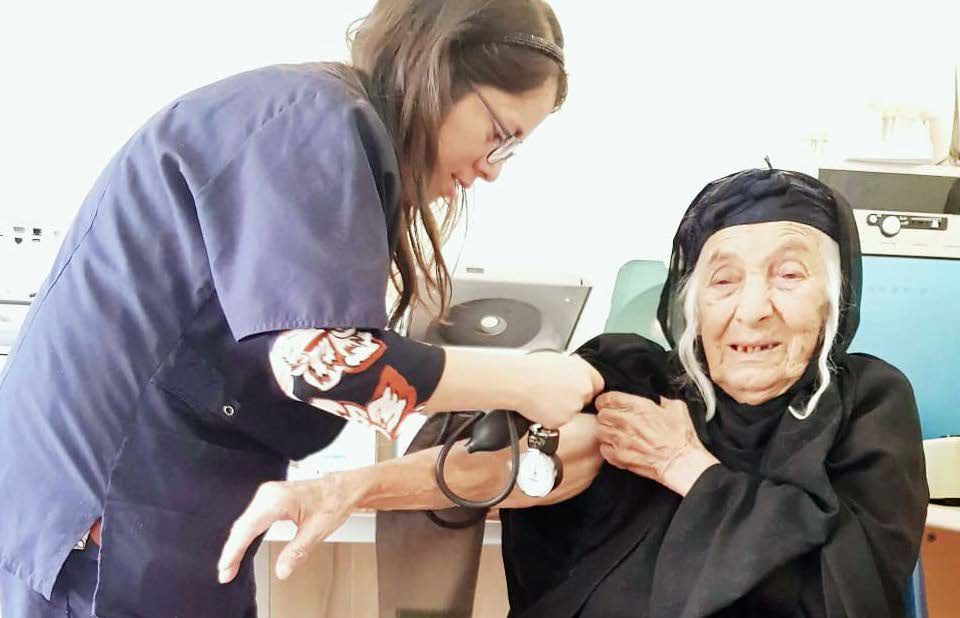 8 cosas que puedes hacer por las misiones en la salud